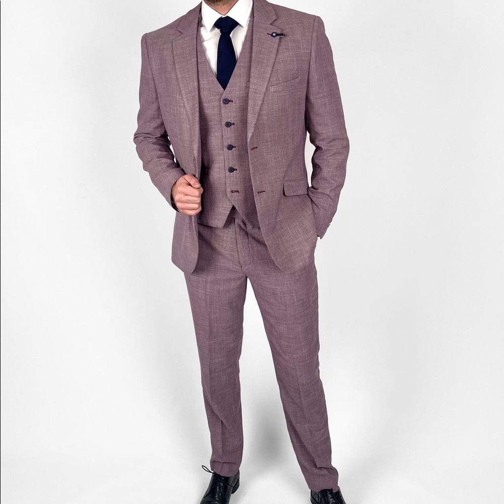 House of Cavani Suit Maroon Suit Set